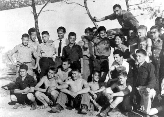 "ילדי בוכנוולד" עם סימון שומה, בבית הילדים באקואי, צרפת / באדיבות ארכיון תצלומים יד ושם